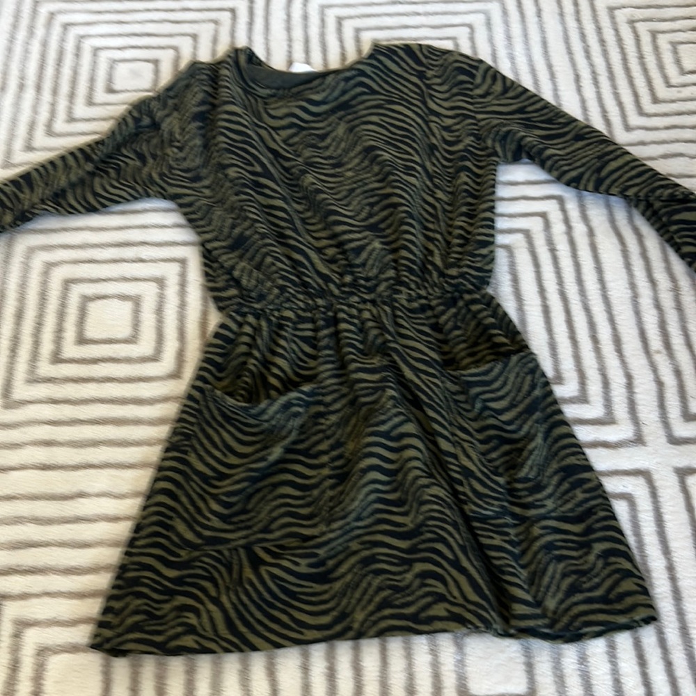 Zara kids size 9 not 8